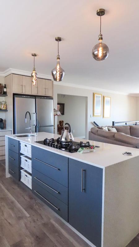 5 Bedroom Property for Sale in Reebok Western Cape
